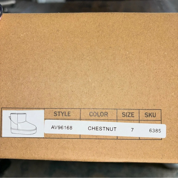 Avalanche Boots NEW - Picture 10 of 11